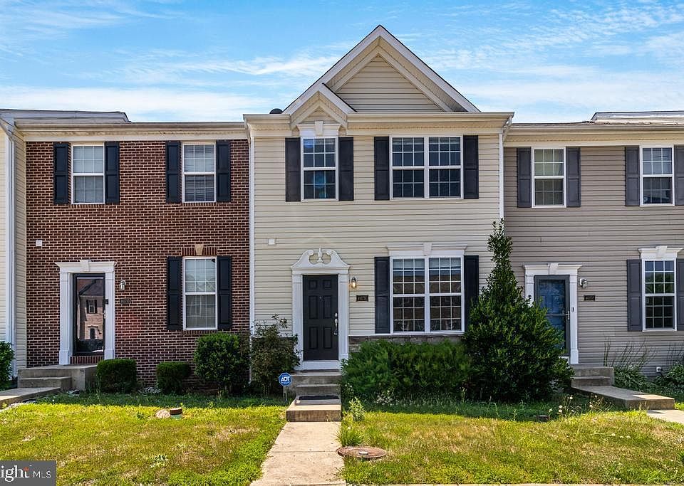 1st image of 46375 Shining Willow Ln Unit E