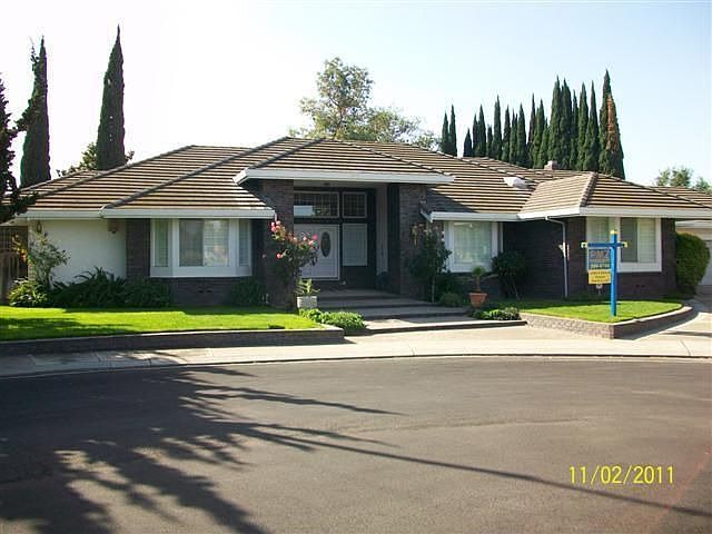 1st image of 1057 Tulip Pl