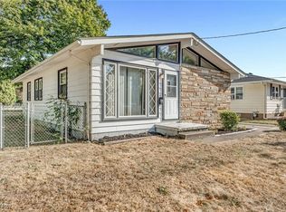 2863 Burnside St, Akron, OH 44312