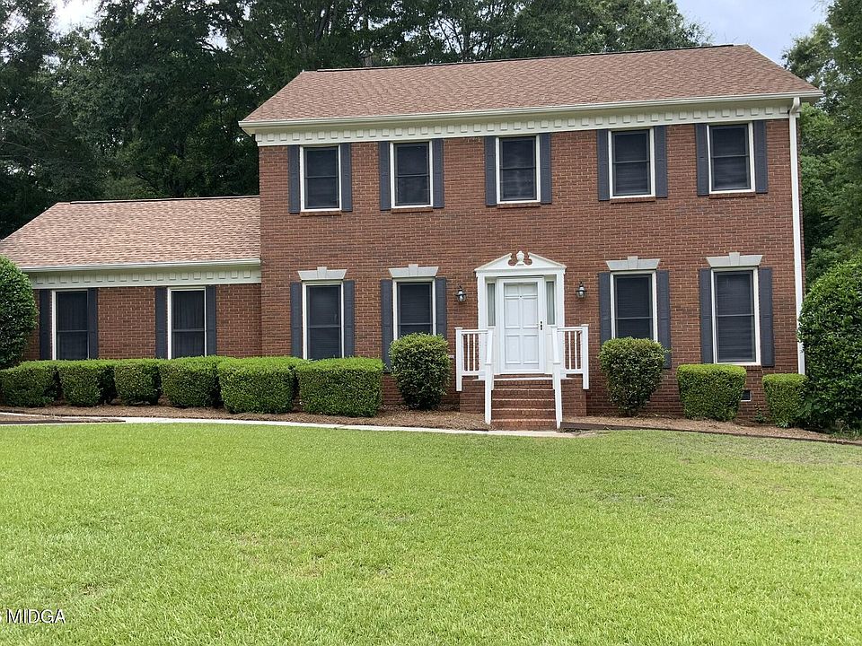 1st image of 400 Brittany Downs