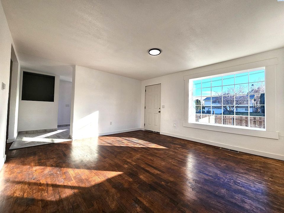 4517 W Court St Pasco WA 99301 Zillow