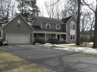 55 Longwood Cir, Colchester, VT 05446