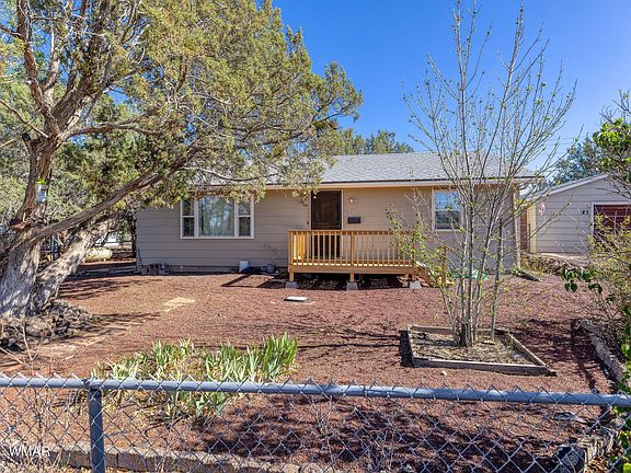 4th image of 8321 Ridge Dr