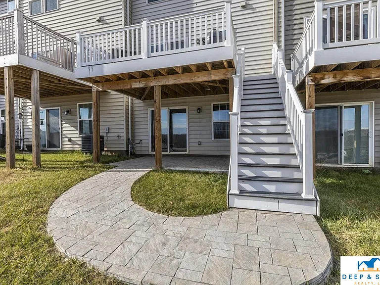 2033 Elm Tree Ct #1 — Photo 22
