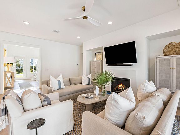 5th image of 81 Heartwood St