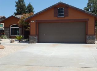 1403 Coventry Ave, Clovis, CA 93611