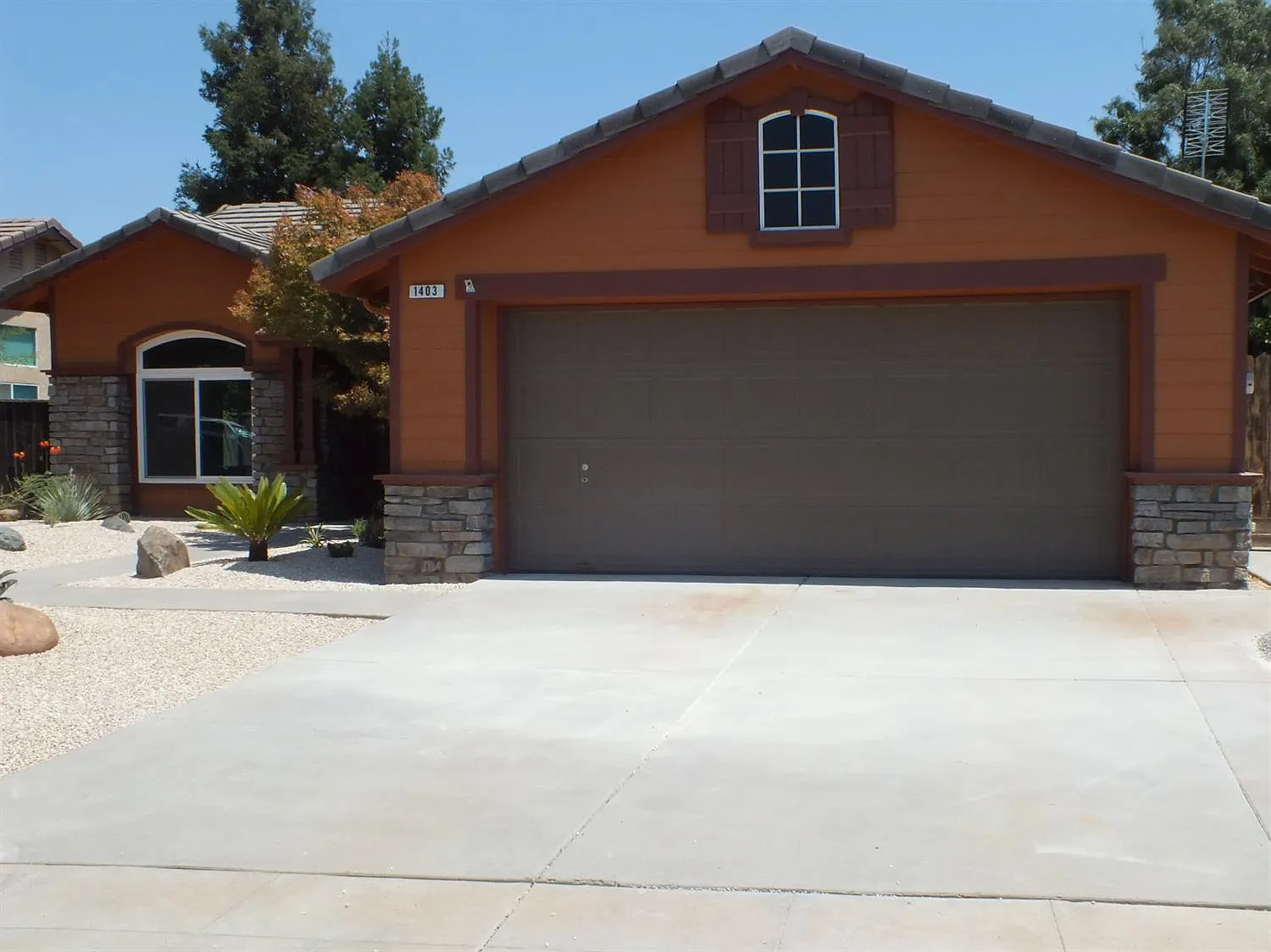 1403 Coventry Ave photo 1
