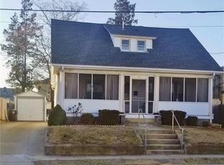 91 Grace St, Cranston, RI 02910