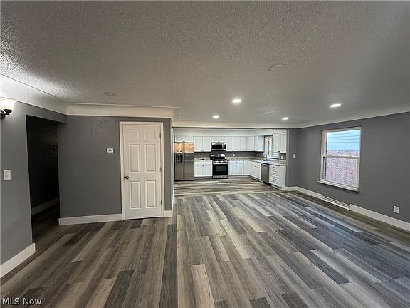 3rd image of 4643 Monticello Blvd