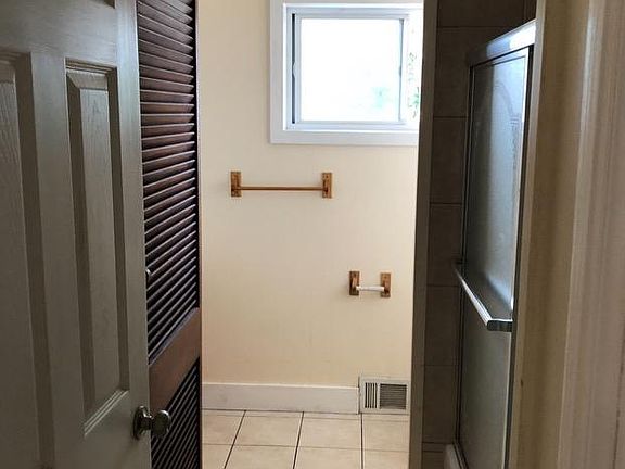 4th image of 9731 W 57th Pl