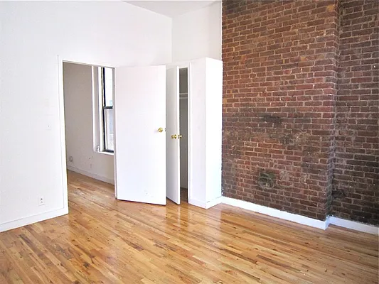 Rented by DSA Realty | media 21