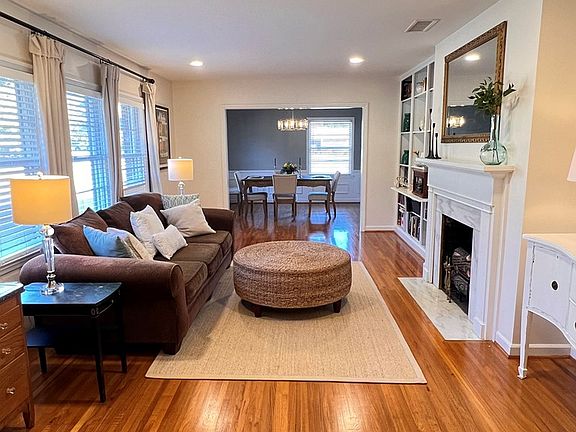 2nd image of 2868 Lynda Ln