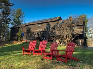 310 New Rd, Nassau, NY 12123