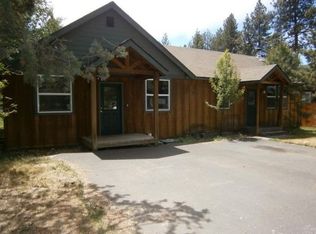 445 E Washington Ave #1, Sisters, OR 97759