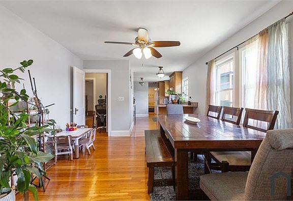 5th image of 38 Priesing St