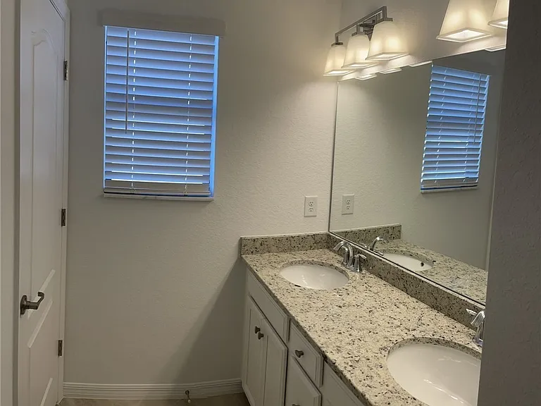 14543 Cantabria Dr — Photo 15