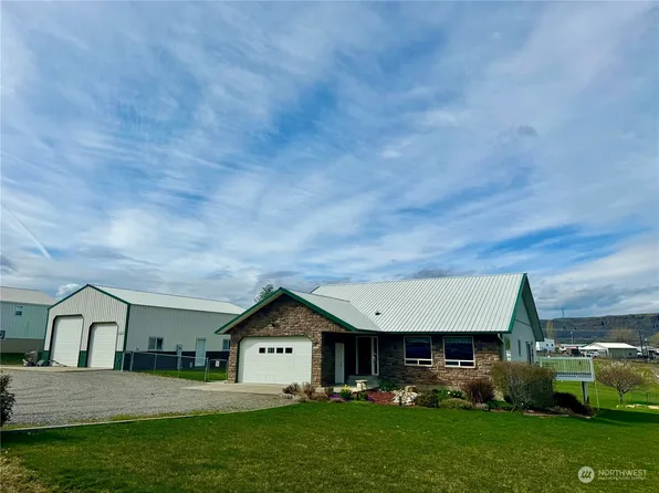 111 Sunset Drive, Electric City, WA 99123