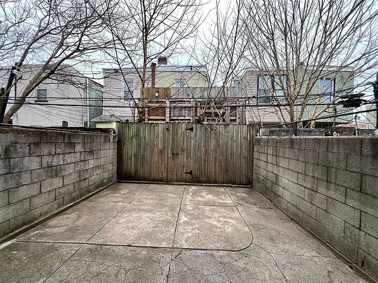 1536 S Bailey St — Photo 32