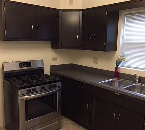 3rd image of 6625 N California Ave #1
