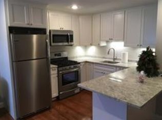 89 Hancock St APT 1, Braintree, MA 02184