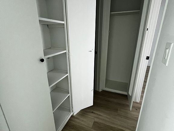 3rd image of 20880 Ventura Blvd APT 7