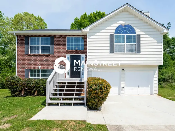 3379 Creekview Dr, Rex, GA 30273