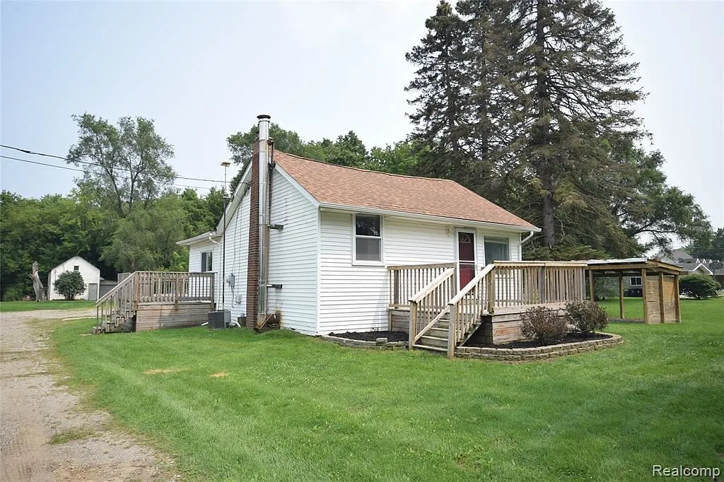 14243 N Holly Rd photo 1
