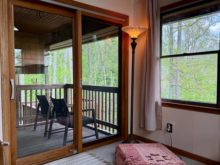 727 Town Mountain Rd — Photo 10