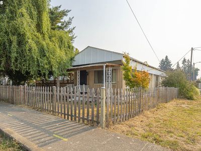 711 Getchell St, Amity, OR, 97101