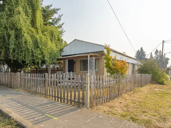 711 Getchell St, Amity, OR 97101