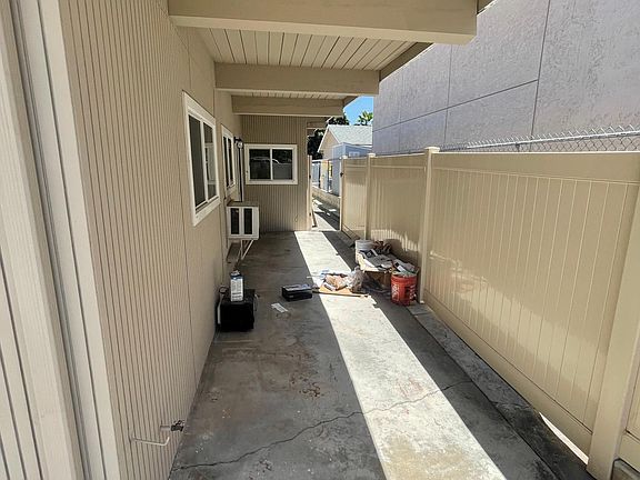 3rd image of 817 W 9th Ave #817