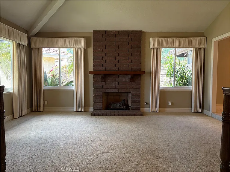 18886 Mount Walton Cir — Photo 5