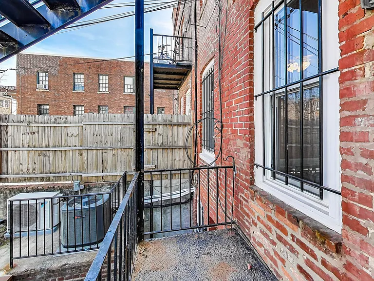 613 Park Rd NW #1 — Photo 37