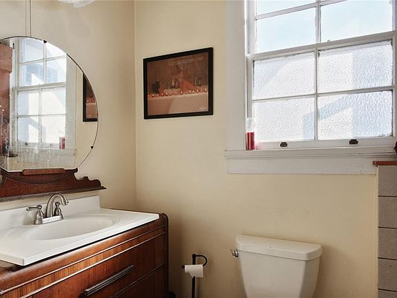 4th image of 2524 Dublin St