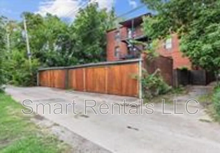 1722 Waverly Pl #B1 — Photo 7