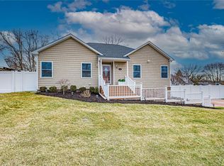 37 Jupiter Rd, Rocky Point, NY 11778