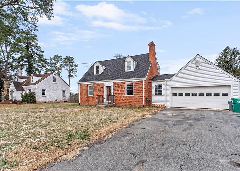 1st image of 2504 Pine Grove Dr