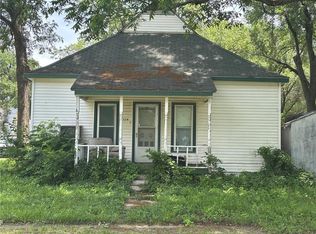 114 Schofield St, Waverly, KS 66871
