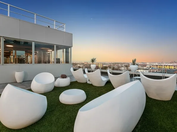 477 Broadway image 4 of 74