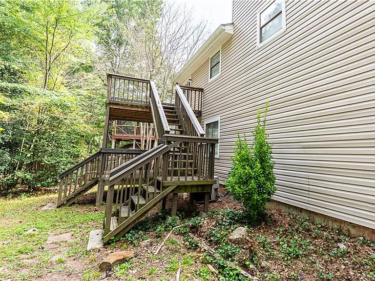 409 Arnold Rd — Photo 37