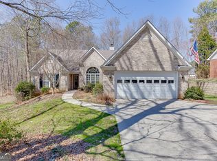 6238 Huckleberry Rdg, Flowery Branch, GA 30542