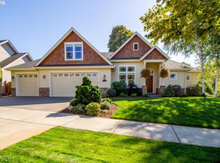 114 Springwood Dr, Eugene, OR 97404