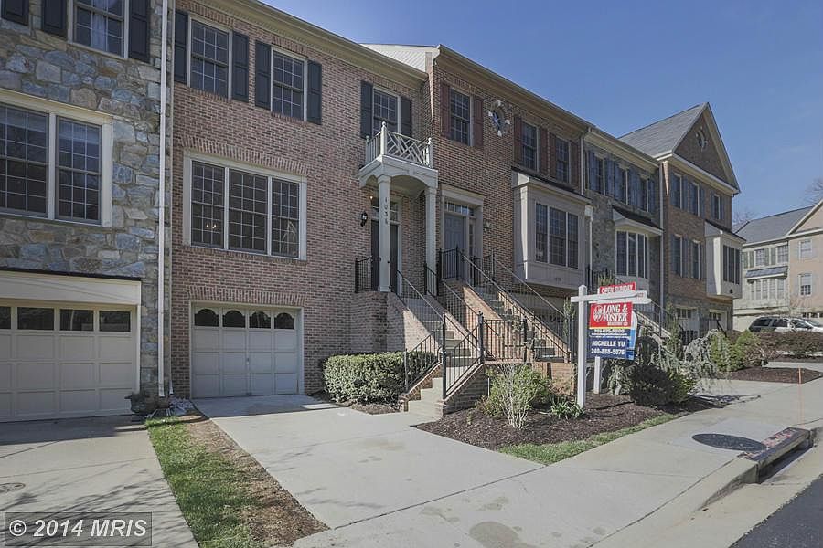 1st image of 1036 Grand Oak Way