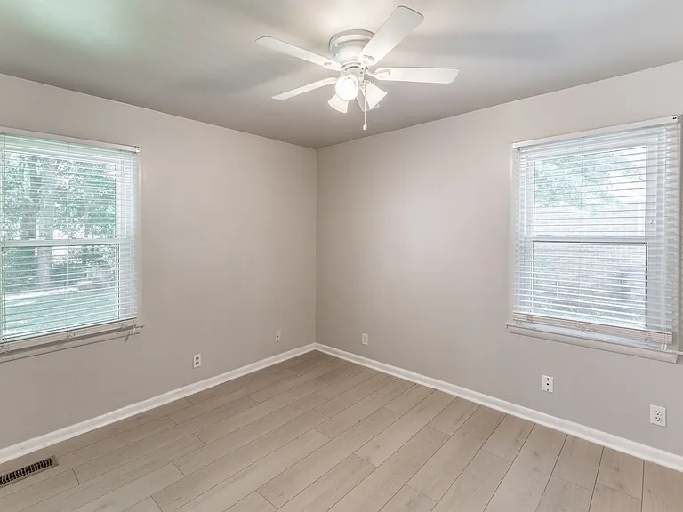 3306 Reynolds Dr NW — Photo 18