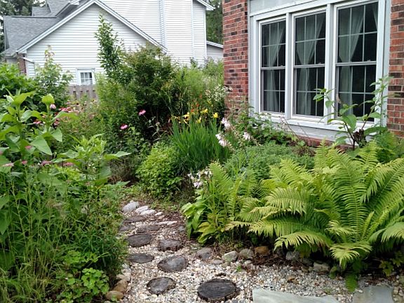 Front Gardens draw you in