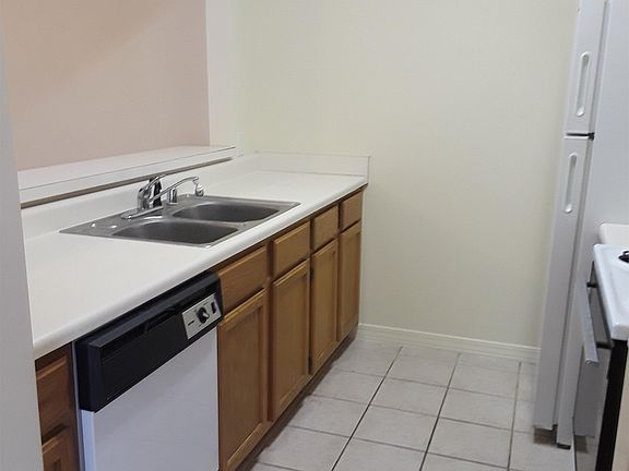 2nd image of 110 N School Ave #3