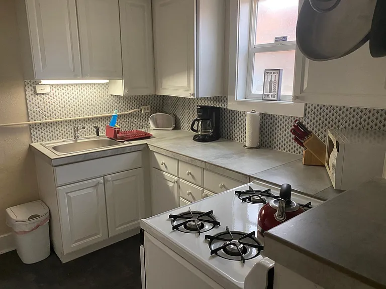 935 Spruce St #1 — Photo 15