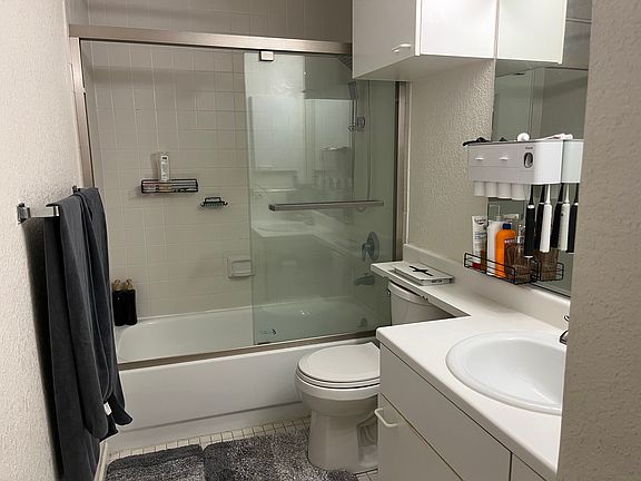 5th image of 201 Harrison St APT 900