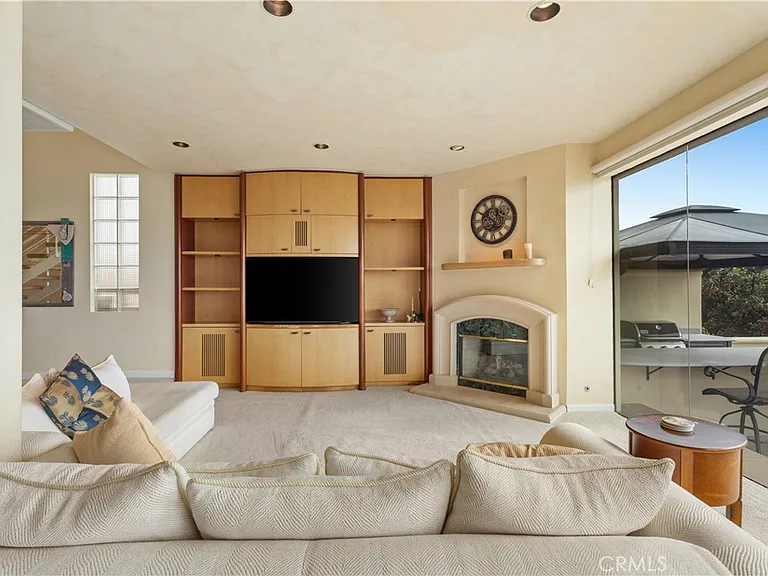 1351 La Mirada St — Photo 23