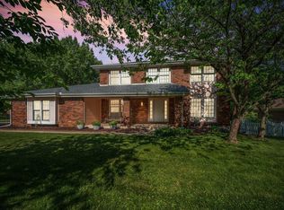 632 N Mosley Rd, Saint Louis, MO 63141